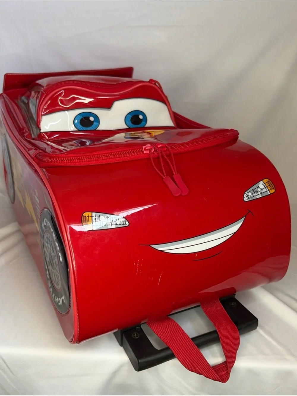 Disney Red Lightning McQueen Rolling Toy Case